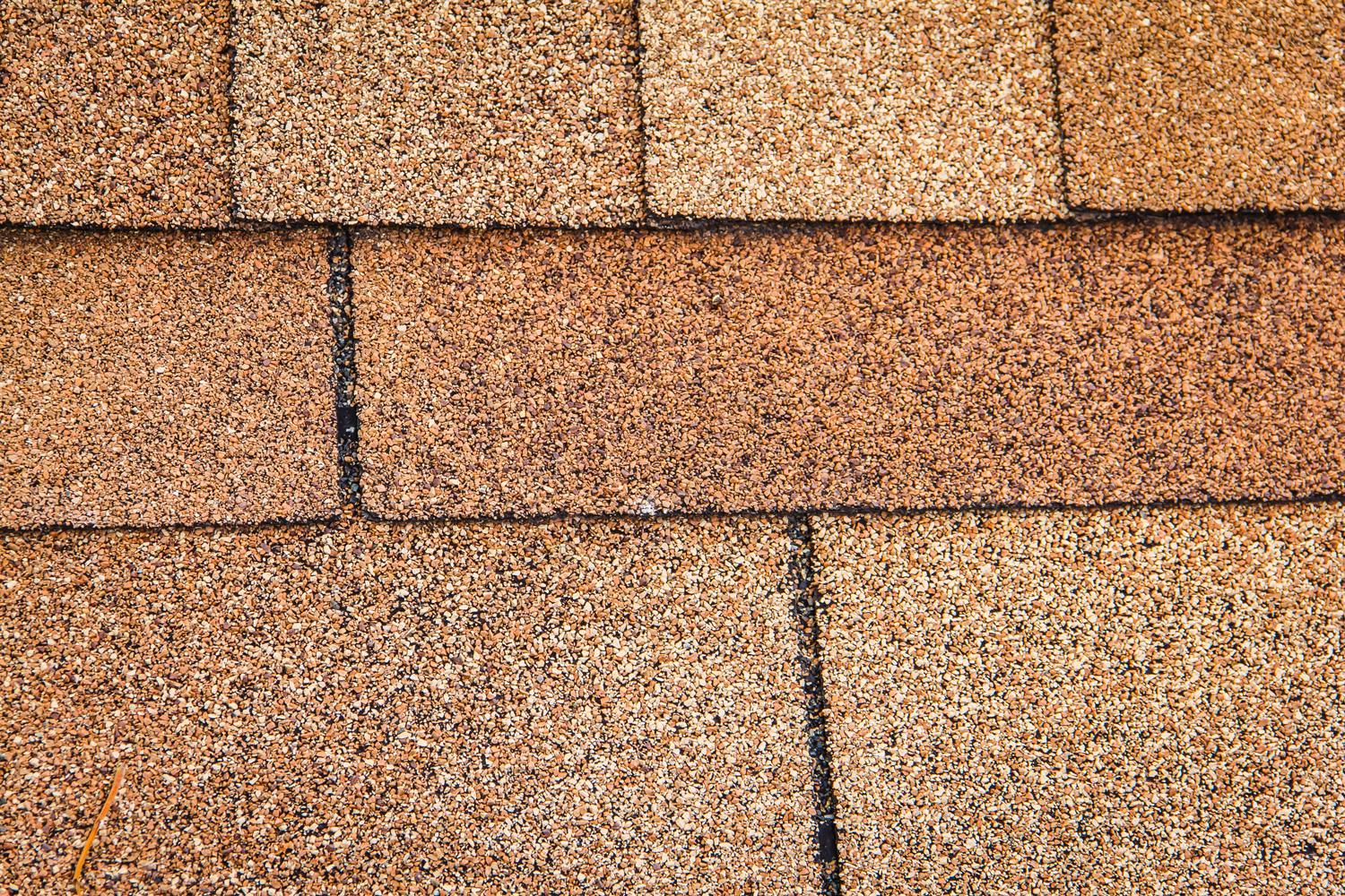 Pros and Cons of Asphalt Roofing Shingles