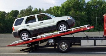 Why You Need To Use a Towing Service Towing Service