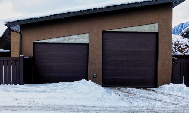 Best garage doors for Ottawa weather